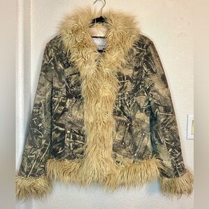 Wilson’s Leather suede Jean pattern penny lane jacket with faux fur size large